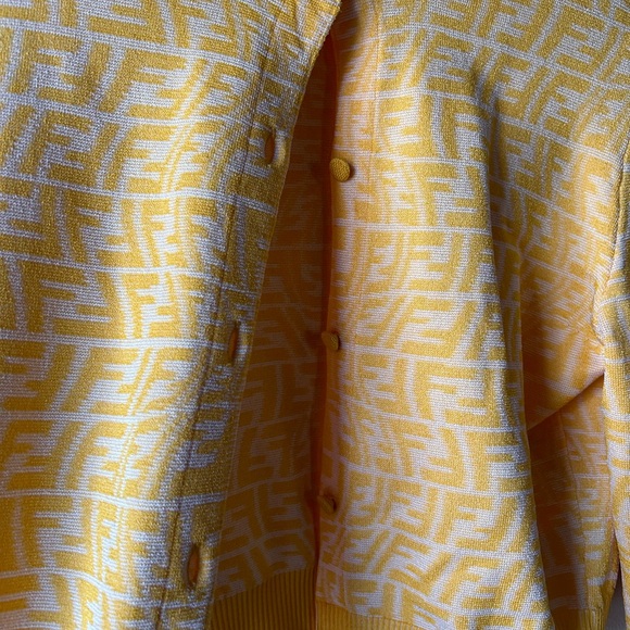 Fendi FF Vertigo Print Cropped Cardigan in Yellow Viscose Size 44 - Picture 8 of 11
